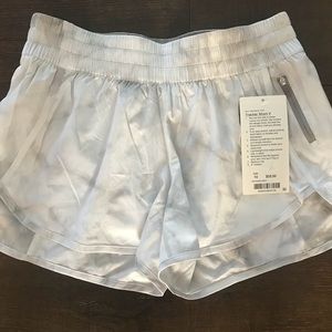 Lululemon tracker shorts